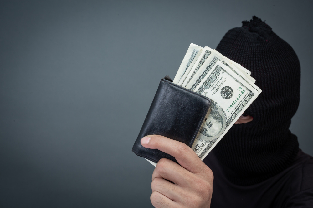 How to avoid financial scams when shopping online - 8 Easy Tips 1 How to avoid financial scams when shopping online – 8 Easy Tips