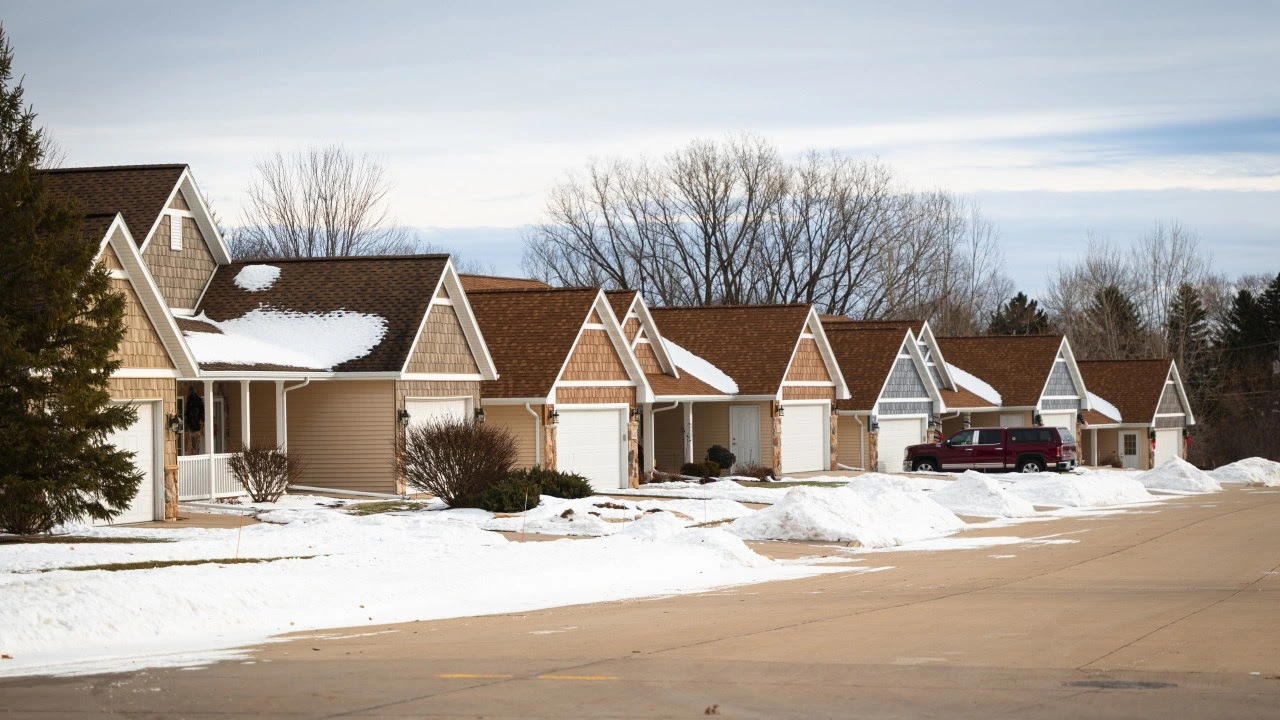Down payment assistance programs for buying a house with low savings in the USA and Canada 2026
