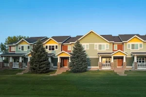 Mortgage Rates Outlook 2026: What Buyers in the USA and Canada Should Expect Now | Travla.xyz - Affordable Housing 2026