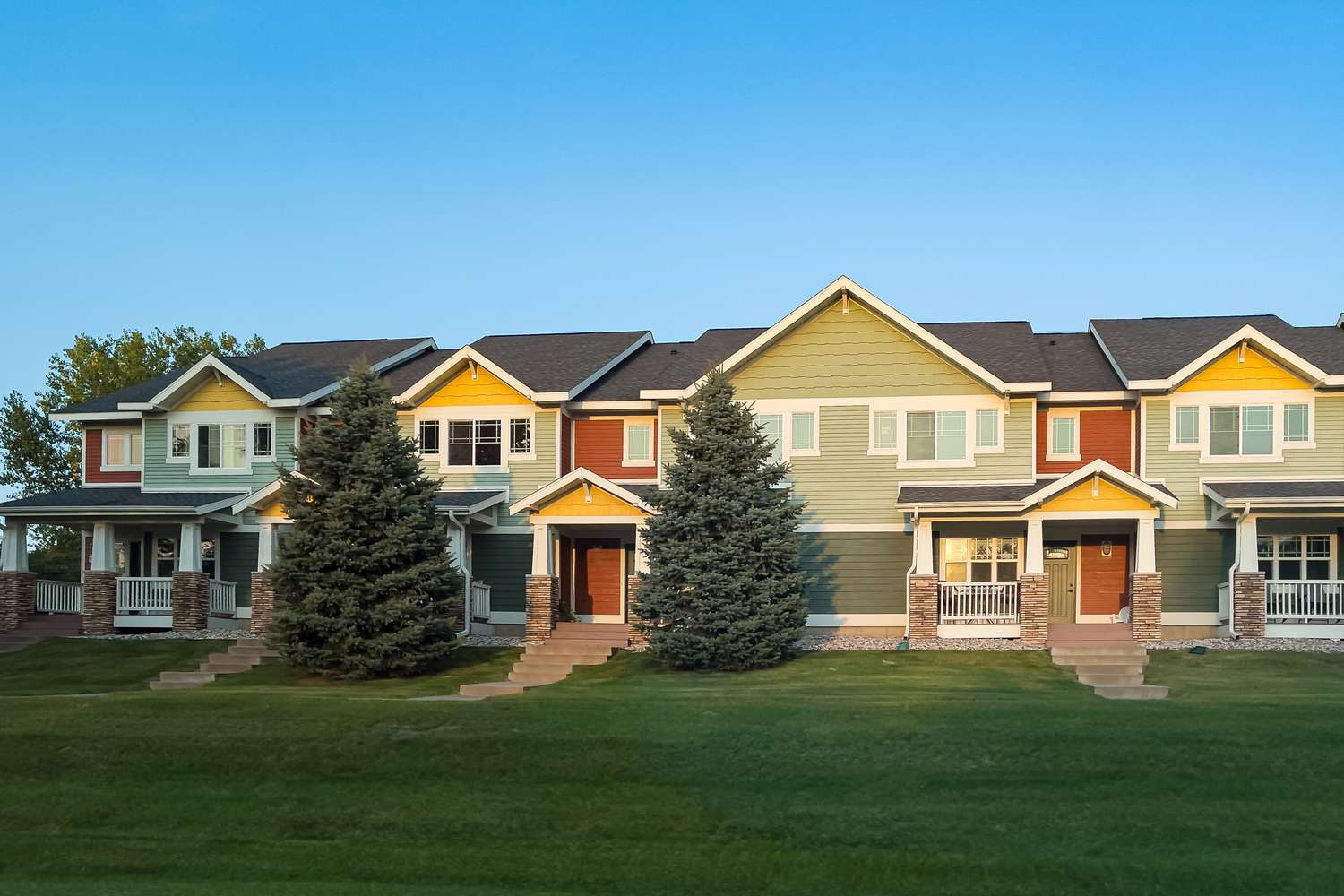 mortgage rates outlook 2026 USA and Canada what buyers should expect